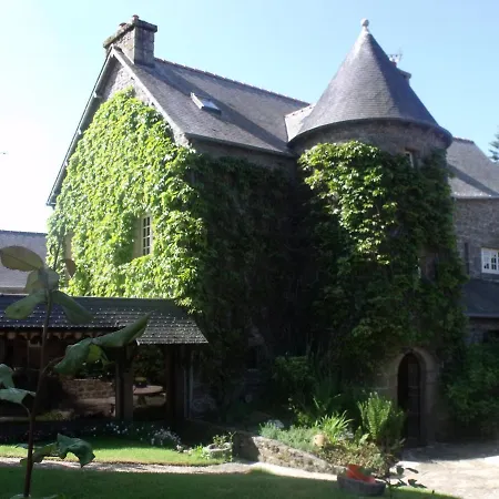 Couette-café La Tourelle 22 *